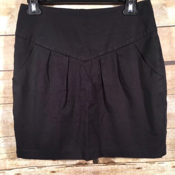 Urban Outfitters Structured Skirt - Picture 4 of 8